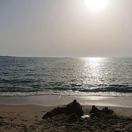 Charmant Duplex Pieds Dans L'eau Golfe D'ajaccio * Albitreccia